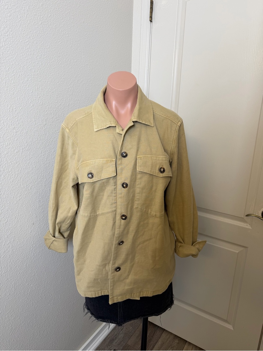 Faherty Button Down Jacket in Light Khaki Sz S